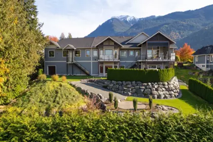 10327 Woodrose Place, Rosedale, BC, Rosedale — Single Family Residence for sale