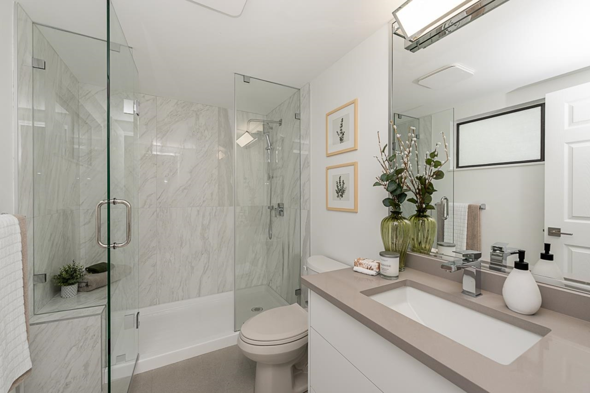 Basement Recreation Room Photo of 5853 Mayview Circle, Burnaby, BC