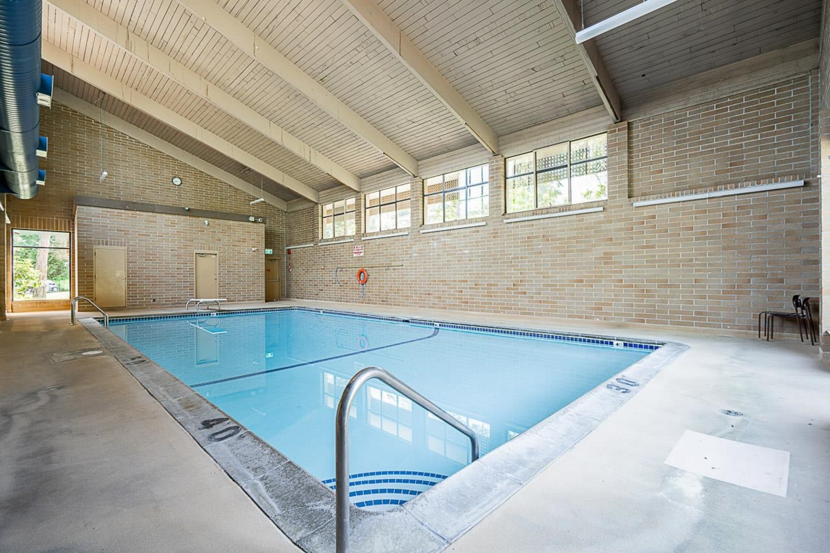 Garden / Landscaping Photo of 5853 Mayview Circle, Burnaby, BC