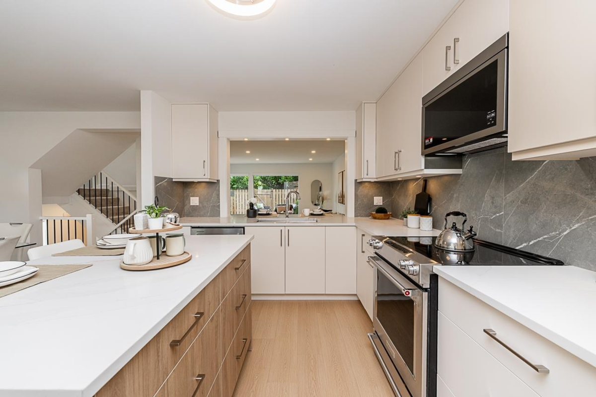 Kitchen Photo of 5853 Mayview Circle, Burnaby, BC
