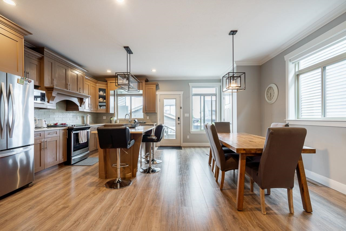 Dining Area Photo of 6727 184 Street, Surrey, BC