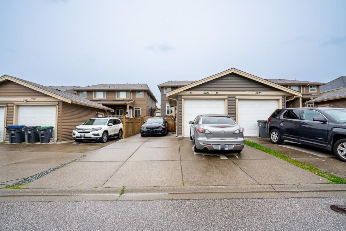Garage Interior Photo of 6727 184 Street, Surrey, BC