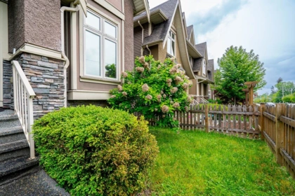 6727 184 Street, Surrey, BC, Surrey — Half Duplex for sale
