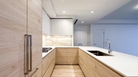 Kitchen Island Photo of 5004 680 Quayside Drive, New Westminster, BC