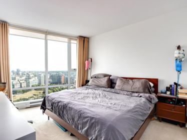Bedroom 4 Photo of 2701 8 Smithe Mews, Vancouver, BC