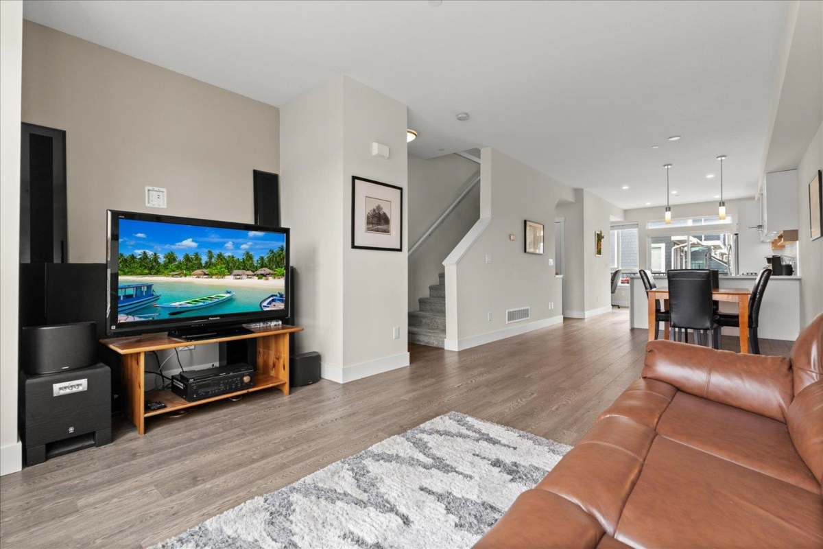 Guest Bathroom Photo of 157 1894 Osprey Drive, Tsawwassen, BC