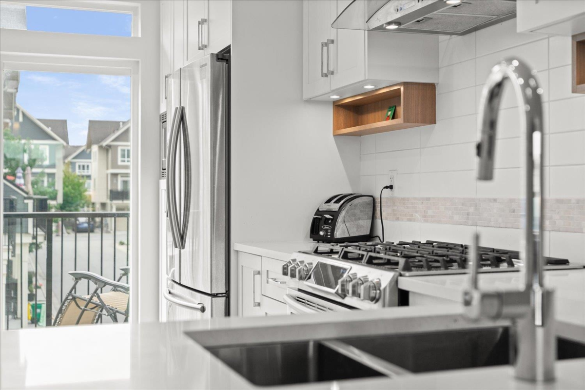 Primary Bedroom Photo of 157 1894 Osprey Drive, Tsawwassen, BC