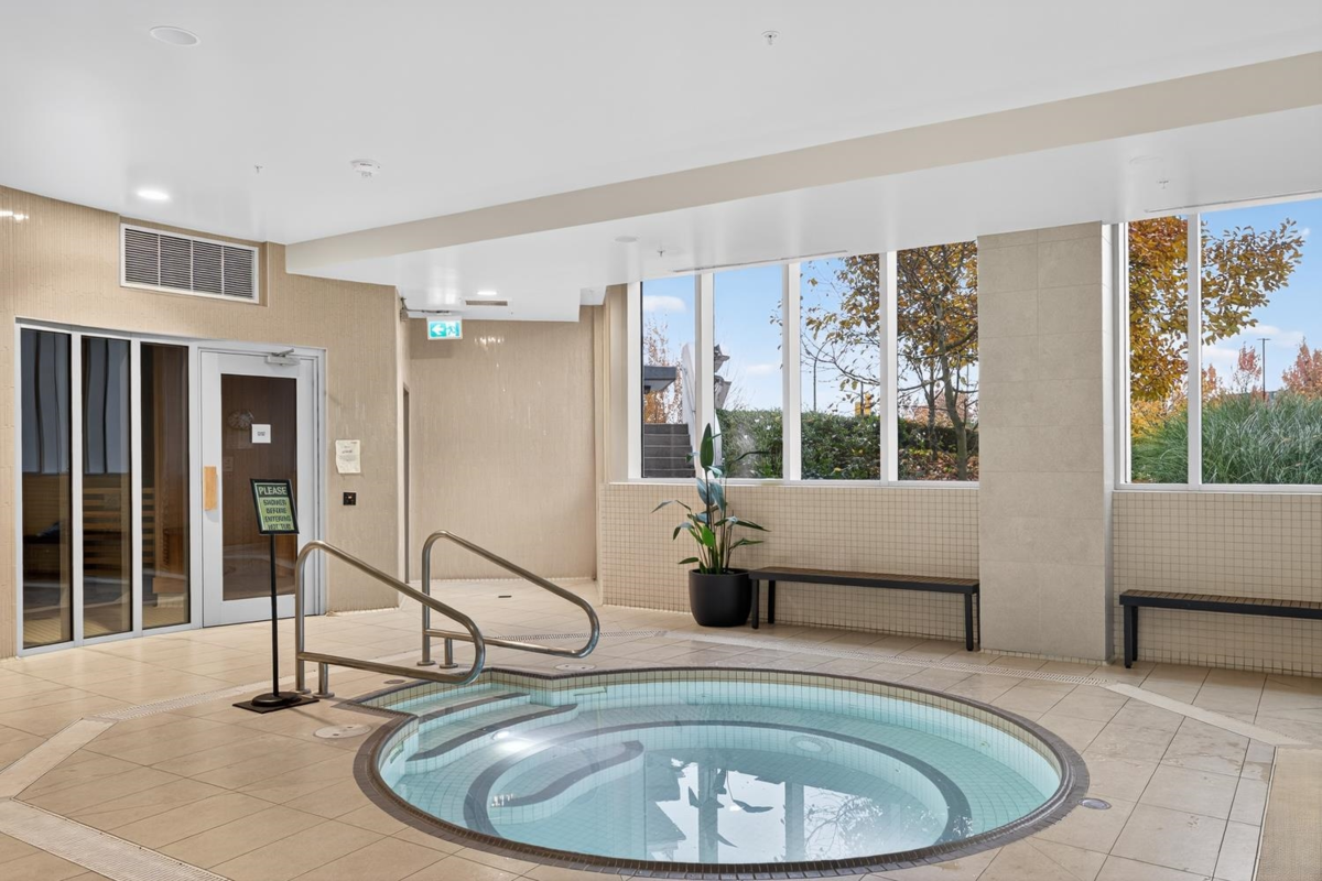 Garden / Landscaping Photo of 408 1728 Gilmore Avenue, Burnaby, BC