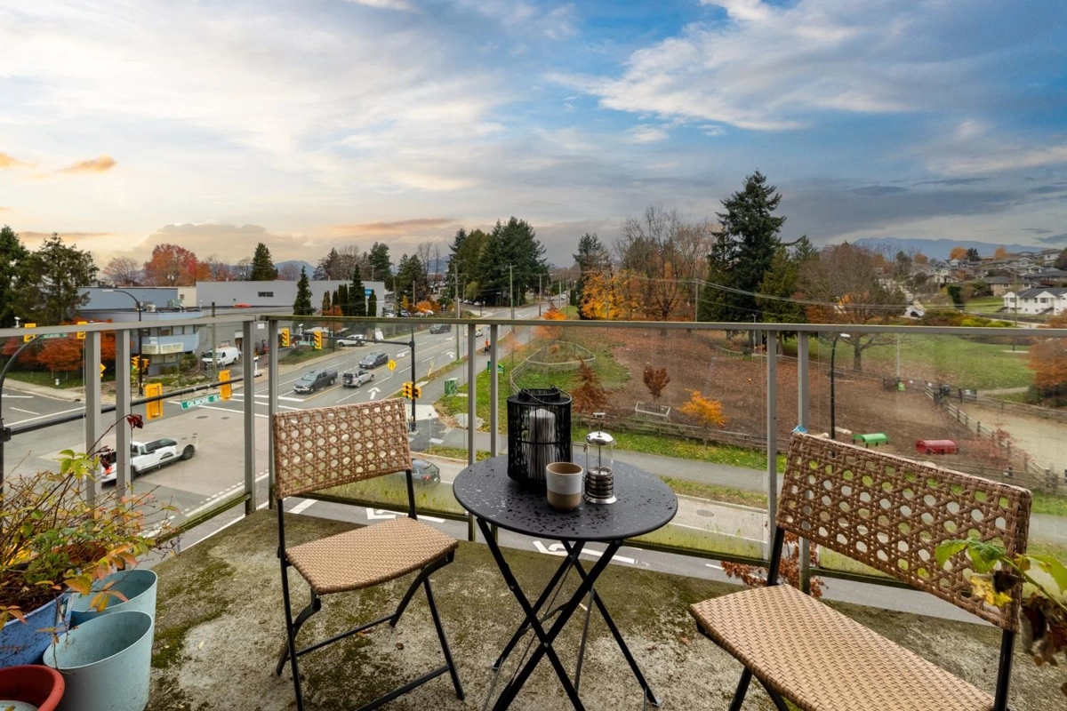 Loft / Bonus Room Photo of 408 1728 Gilmore Avenue, Burnaby, BC