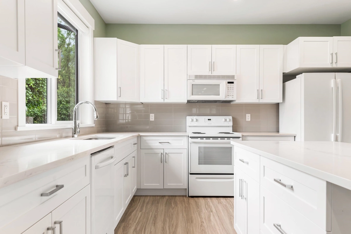 Entry Foyer Photo of 4464 Community Street, Yarrow, BC