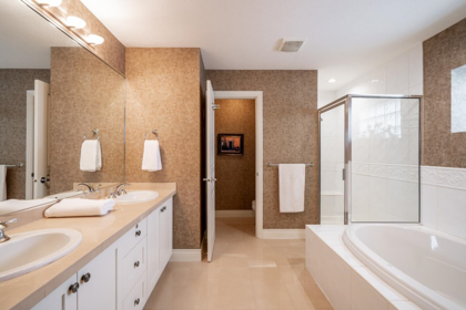 Laundry Room Photo of 4918 Edendale Lane, West Vancouver, BC