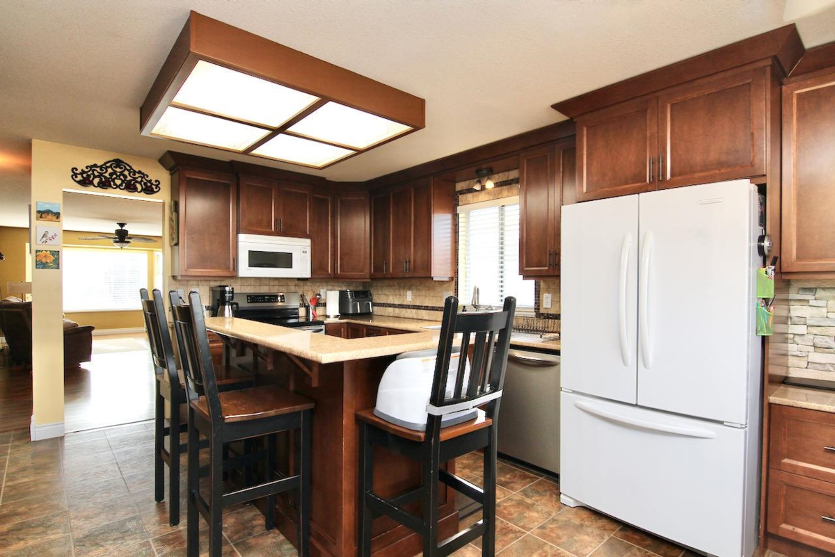 Kitchen Photo of 20147 Wanstead Street, Maple Ridge, BC
