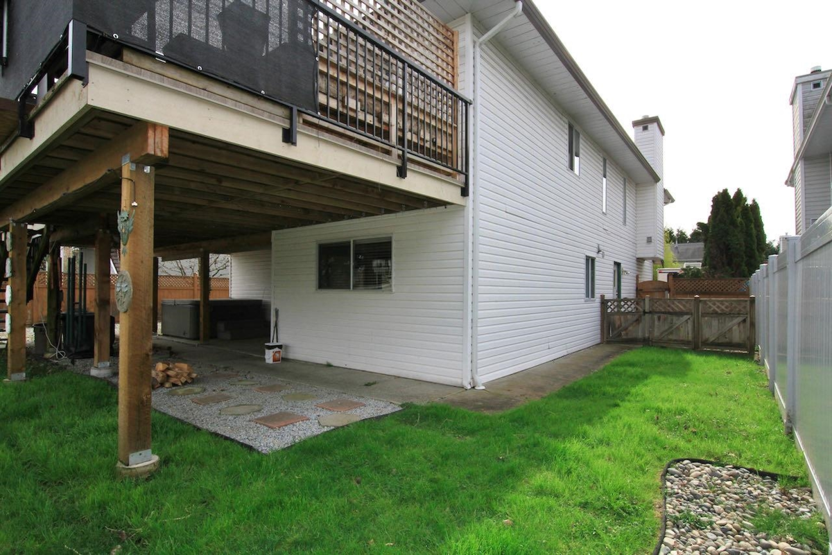 Outdoor Kitchen Photo of 20147 Wanstead Street, Maple Ridge, BC