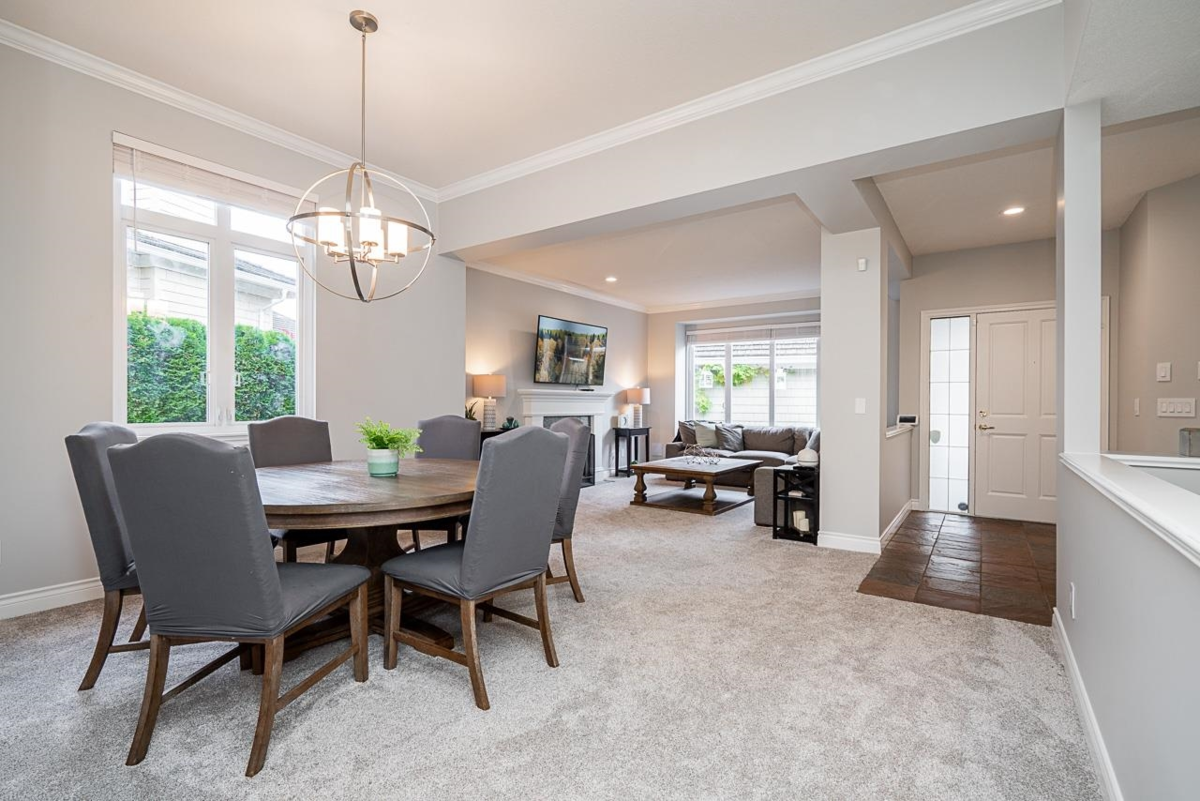 Breakfast Nook Photo of 33 3355 Morgan Creek Way, Surrey, BC