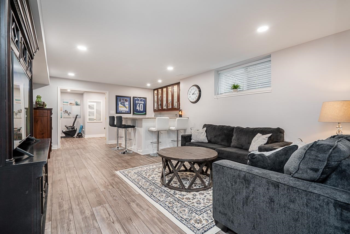 Entry Foyer Photo of 33 3355 Morgan Creek Way, Surrey, BC