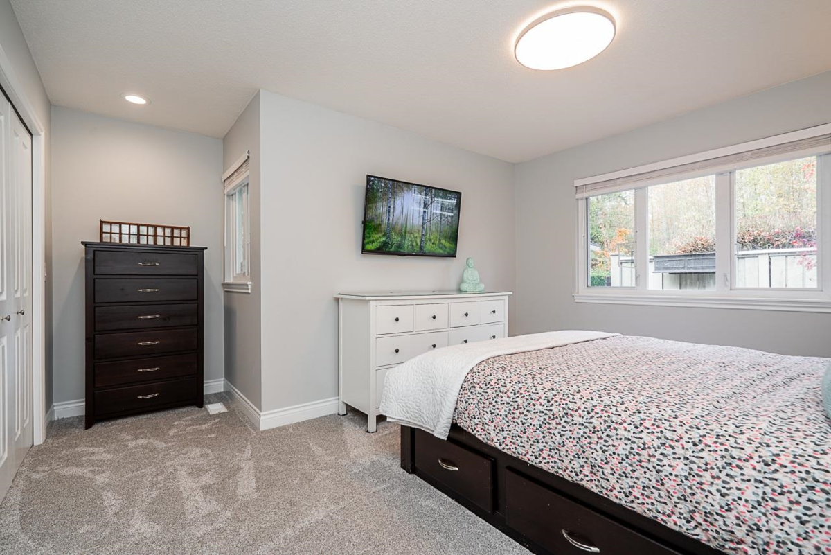 Laundry Room Photo of 33 3355 Morgan Creek Way, Surrey, BC