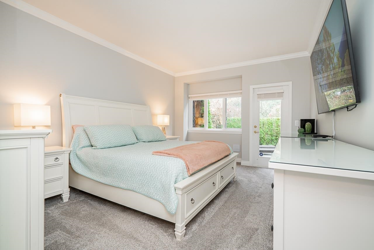 Office / Den Photo of 33 3355 Morgan Creek Way, Surrey, BC