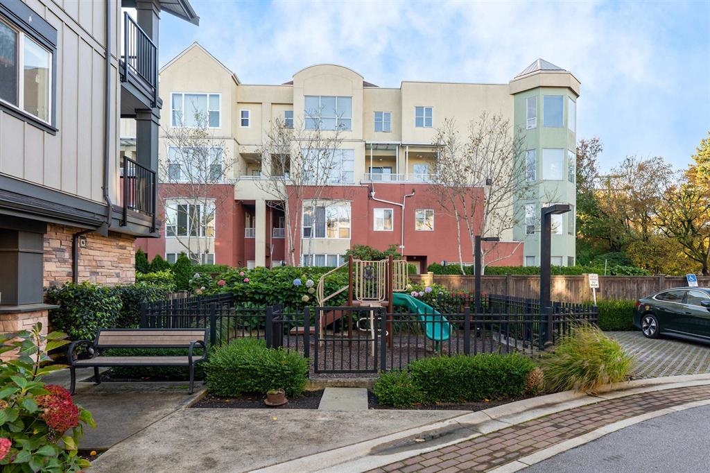Basement Recreation Room Photo of 1 8380 General Currie Road, Richmond, BC