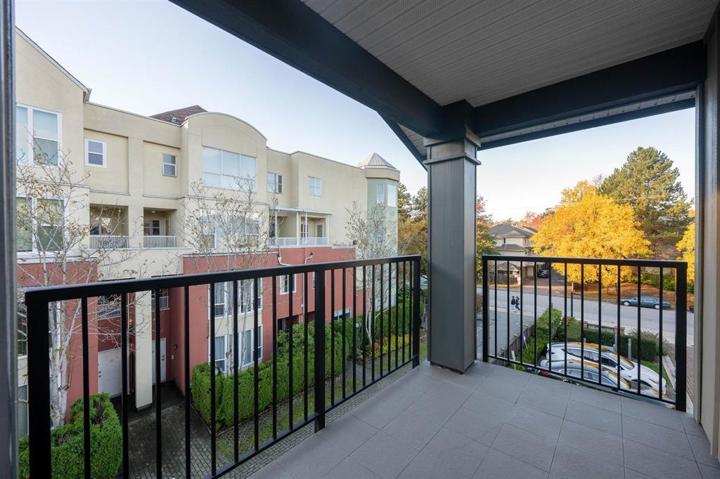 Primary Bathroom Photo of 1 8380 General Currie Road, Richmond, BC