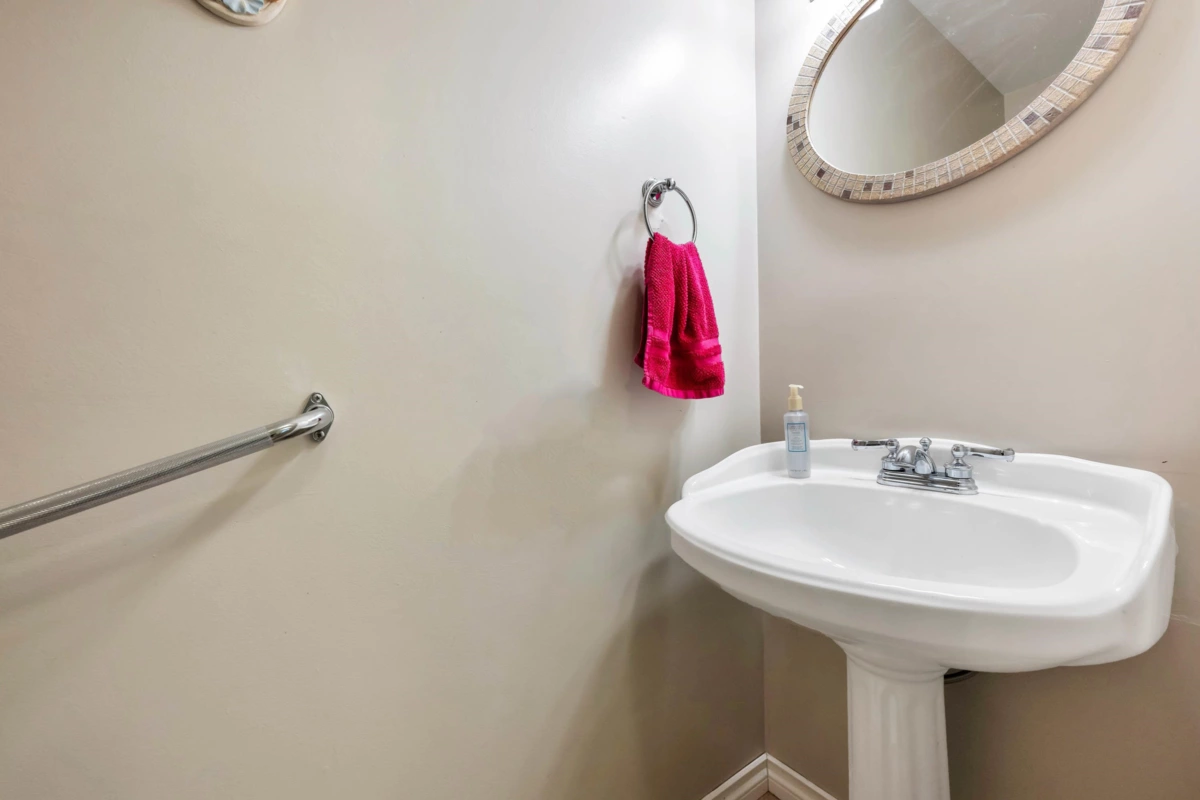 Bedroom 4 Photo of 5904 188 Street, Surrey, BC