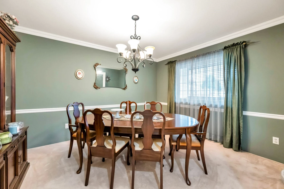 Dining Area Photo of 5904 188 Street, Surrey, BC