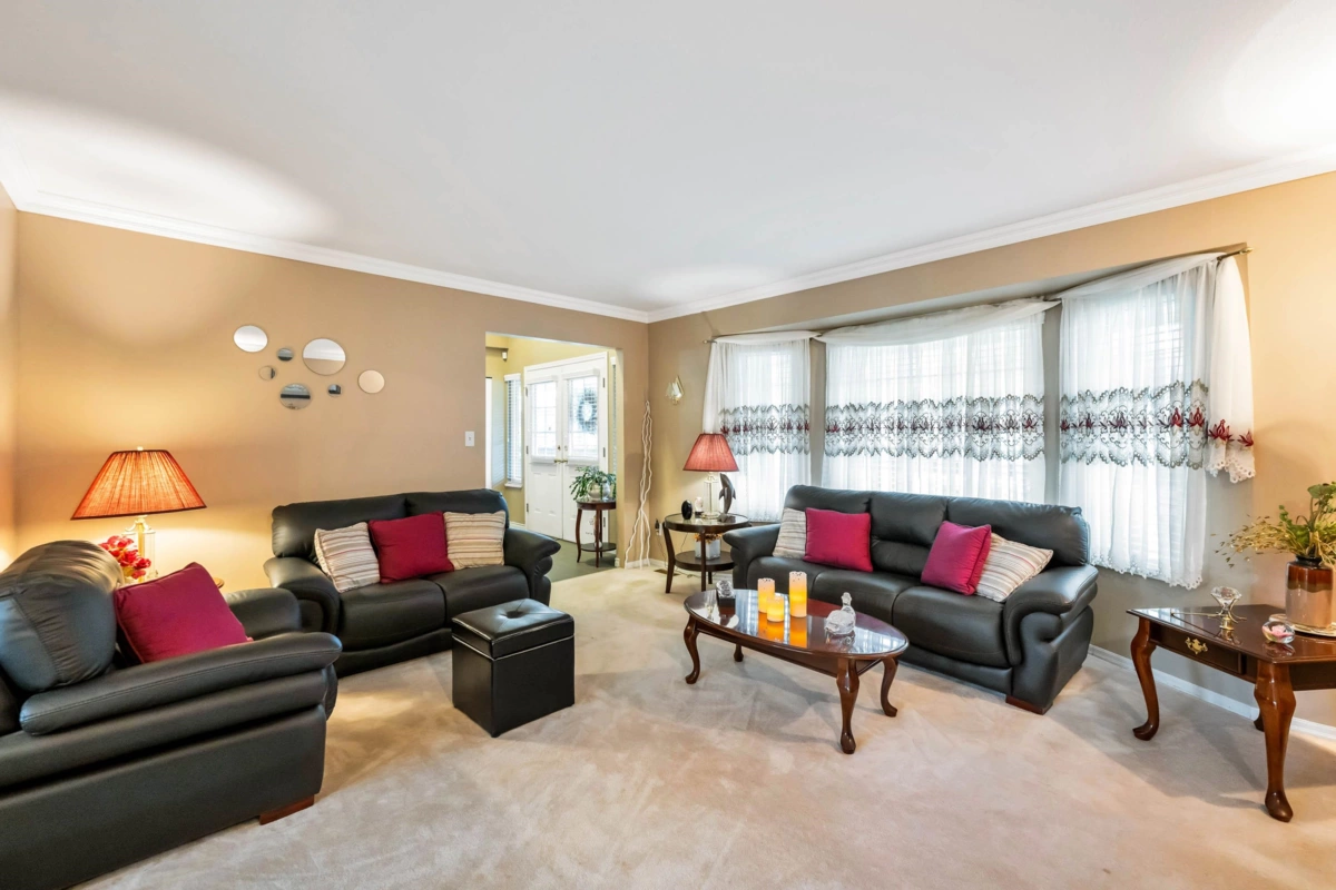 Family Room Photo of 5904 188 Street, Surrey, BC