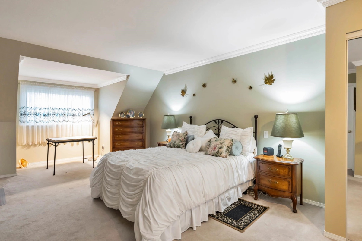 Office / Den Photo of 5904 188 Street, Surrey, BC