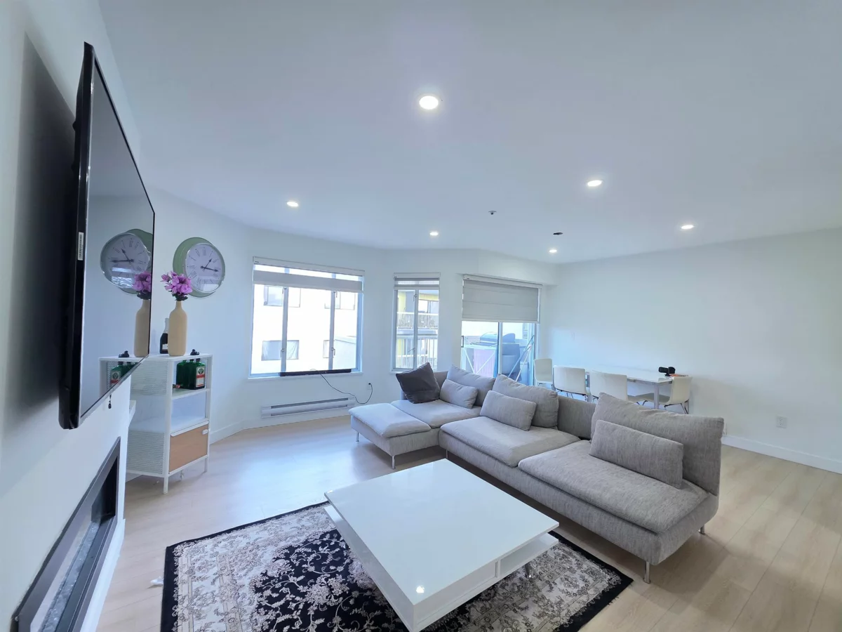 Breakfast Nook Photo of 104 20064 56 Avenue, Langley, BC