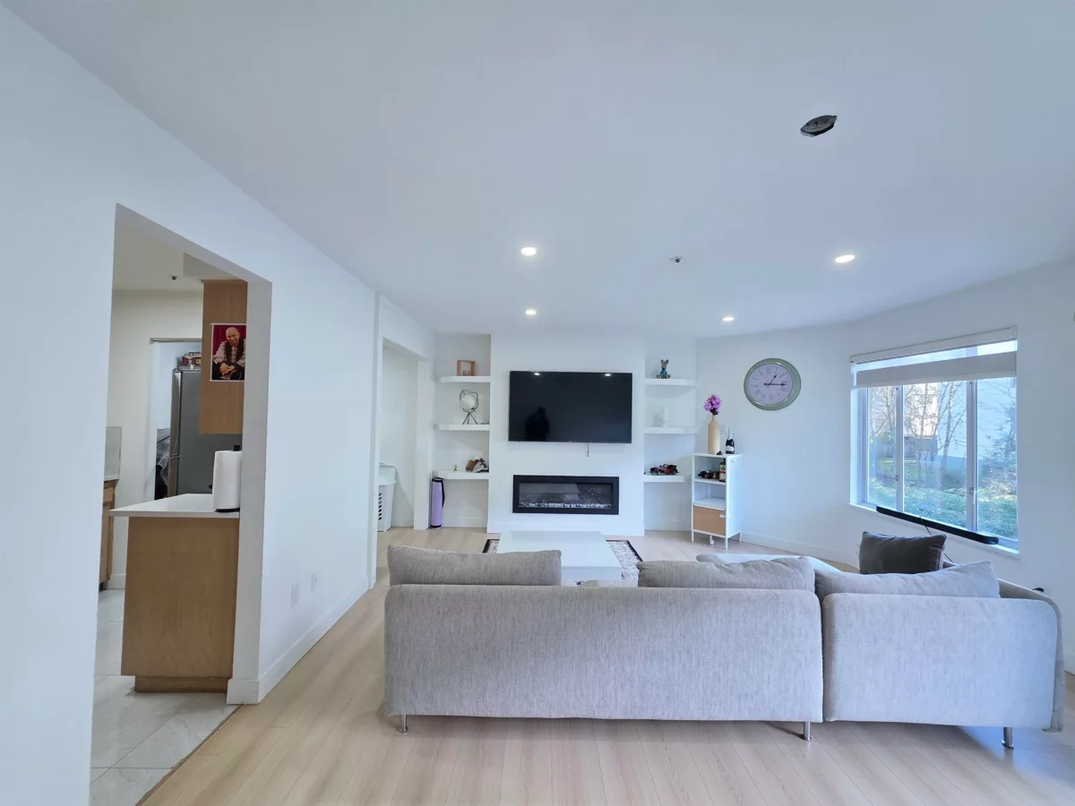 Family Room Photo of 104 20064 56 Avenue, Langley, BC