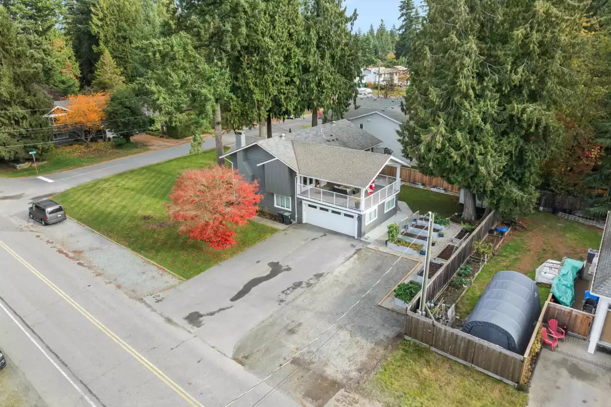 Family Room Photo of 20060 43a Avenue, Langley, BC