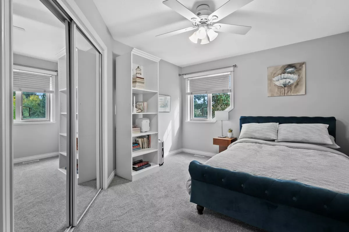 Entry Foyer Photo of 15639 37a Avenue, Surrey, BC
