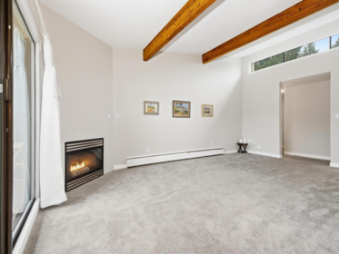 312 3901 Carrigan Court, Burnaby, BC, Burnaby — Apartment/Condo for sale