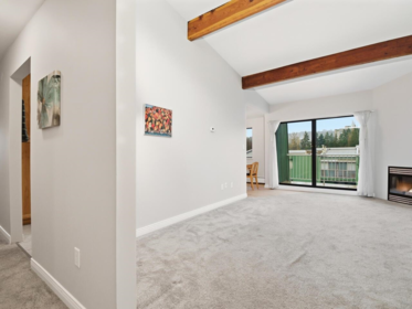 312 3901 Carrigan Court, Burnaby, BC, Burnaby — Apartment/Condo for sale