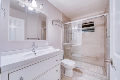 Mudroom Photo of 5660 Stefanko Place, Richmond, BC