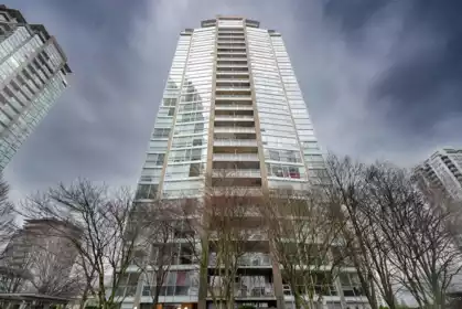 2603 2978 Glen Drive, Coquitlam, BC, Coquitlam — Apartment/Condo for sale