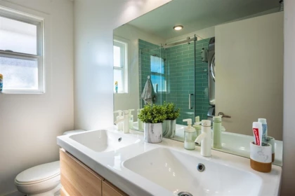 Guest Bathroom Photo of 7406 Imperial Street, Burnaby, BC