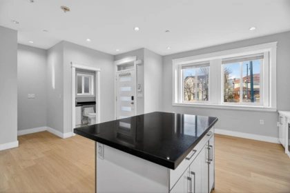 Breakfast Nook Photo of 2430 E 41 Avenue, Vancouver, BC