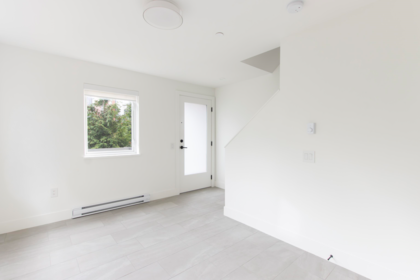 38070 Helm Way, Squamish, BC, Squamish — Townhouse for sale