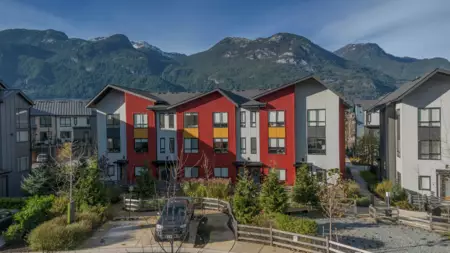 Outdoor Deck Photo of 38070 Helm Way, Squamish, BC