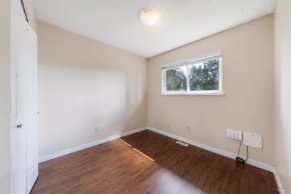 Powder Room Photo of 9689 131 Street, Surrey, BC