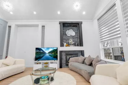 18358 67 Avenue, Surrey, BC, Surrey — Single Family Residence for sale