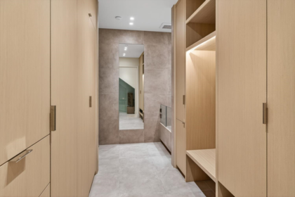 Hallway Photo of 4521 Langara Avenue, Vancouver, BC