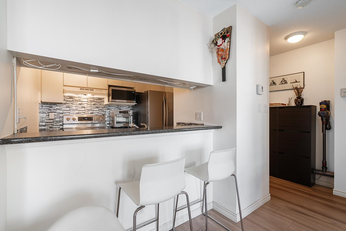 Primary Bathroom Photo of 707 720 Carnarvon Street, New Westminster, BC