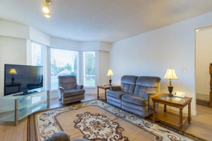 Guest Bathroom Photo of 12842 72b Avenue, Surrey, BC