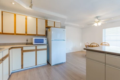 Kitchen Photo of 12842 72b Avenue, Surrey, BC