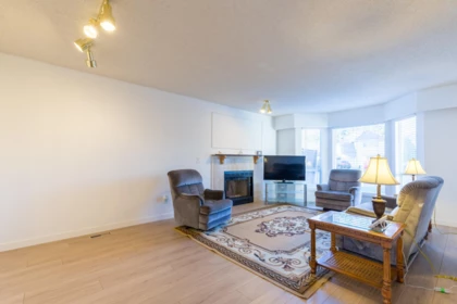 Laundry Room Photo of 12842 72b Avenue, Surrey, BC