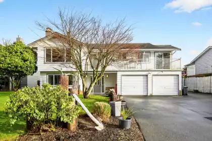 11570 196b Street, Pitt Meadows, BC, South Meadows — 6 bed single family residence for sale