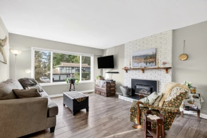 Kitchen Photo of 11570 196b Street, Pitt Meadows, BC
