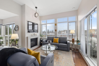 411 2940 King George Boulevard, Surrey, BC, King George Corridor — 2 bed apartment/condo for sale