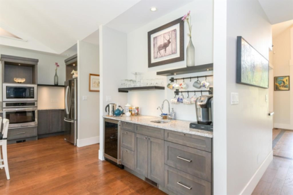 Kitchen Photo of 21842 6 Avenue, Langley, BC